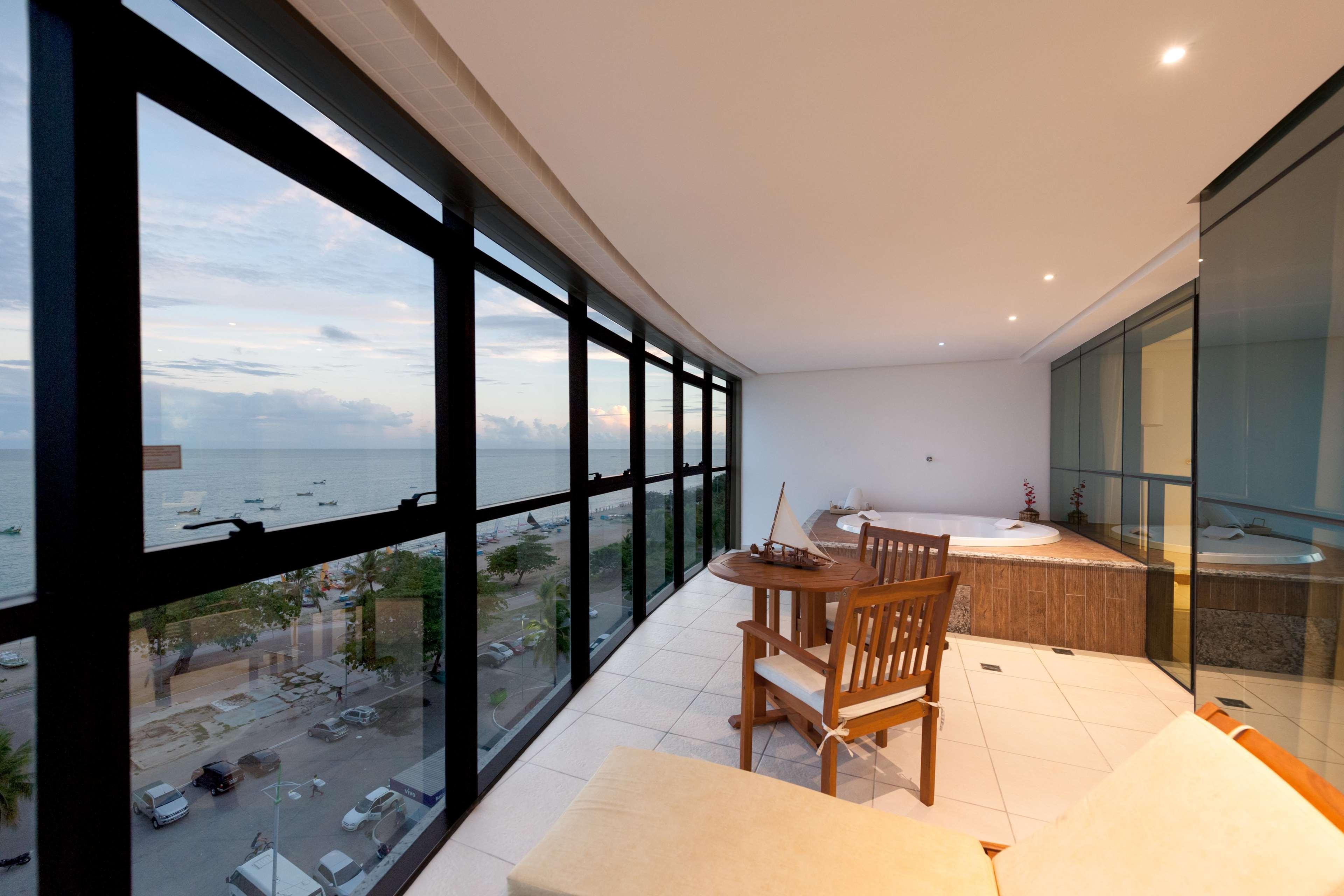 Best Western Premier Maceio Экстерьер фото A view of the ocean from a suite at the hotel
