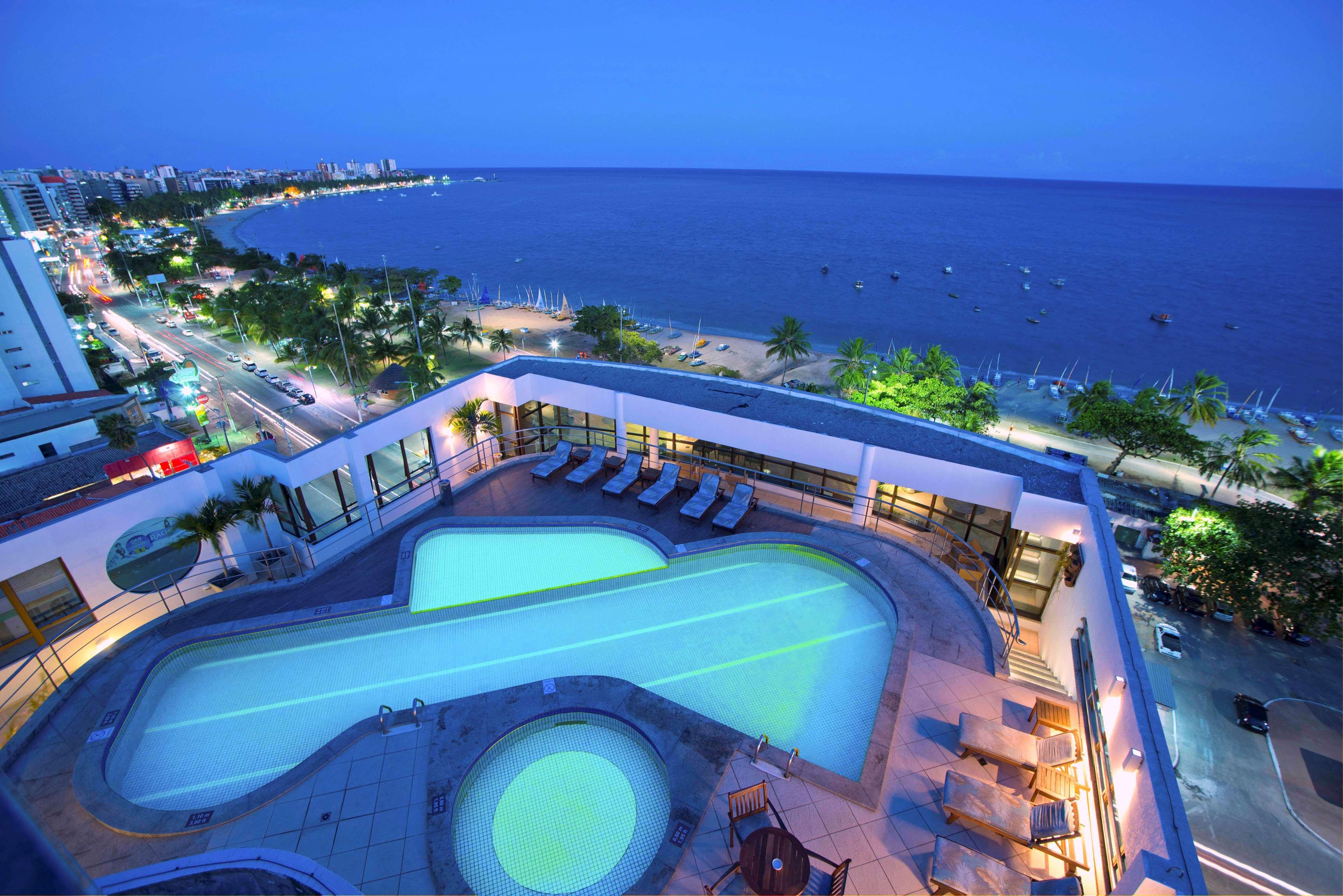 Best Western Premier Maceio Экстерьер фото The pool at the hotel