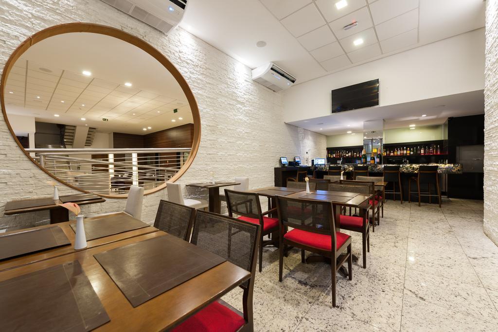 Best Western Premier Maceio Экстерьер фото The interior of a restaurant in Japan