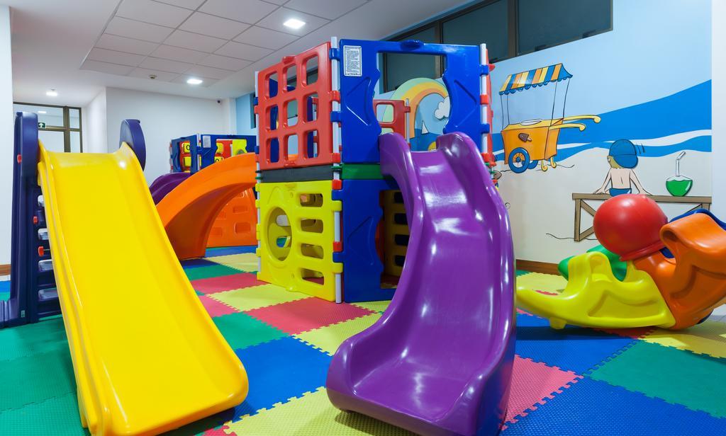 Best Western Premier Maceio Экстерьер фото A playground